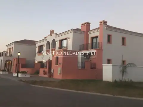 Casa en Venta en La Providencia Resort & Country Club, Canning