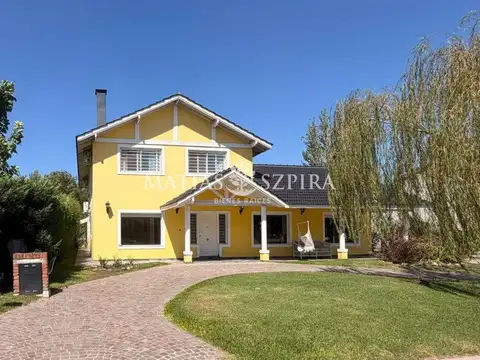 Casa en Venta en Boca Raton, Countries y Barrios Cerrados en Pilar