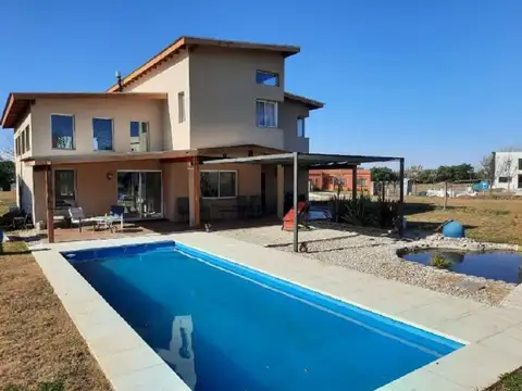 Casa en Venta en Countries y Barrios Cerrados en Belen de Escobar, Partido de Escobar