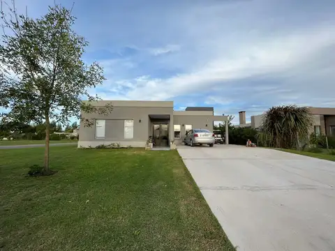 Casa en Venta en Haras Santa Maria, Countries y Barrios Cerrados en Escobar
