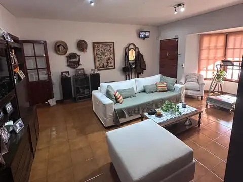 Casa en Venta en Castelar Norte, Castelar