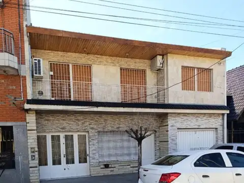 Casa en Venta en Lomas del Mirador, Partido de La Matanza