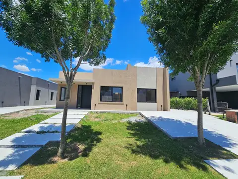Casa en Venta en Santo Tomas, Countries y Barrios Cerrados en Pilar