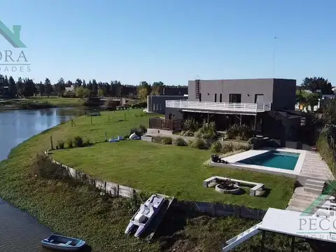 Casa en Venta en El Cazal, Countries y Barrios Cerrados en Escobar