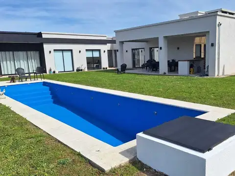 Casa en Venta en San Sebastian, Countries y Barrios Cerrados en Escobar