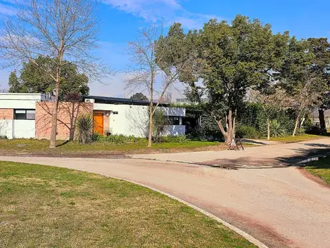Casa en Venta en Countries y Barrios Cerrados en la Plata, Partido de La Plata
