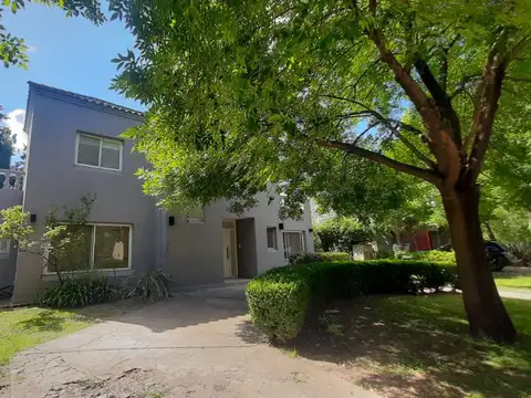 Casa en Venta en Santa Maria De Los Olivos, Countries y Barrios Cerrados en Malvinas Argentinas