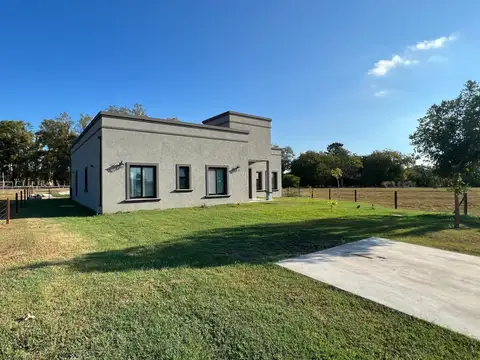 Casa en Venta en Barrio El Campo - Fincas Exclusivas Cardales, Countries y Barrios Cerrados en Campana