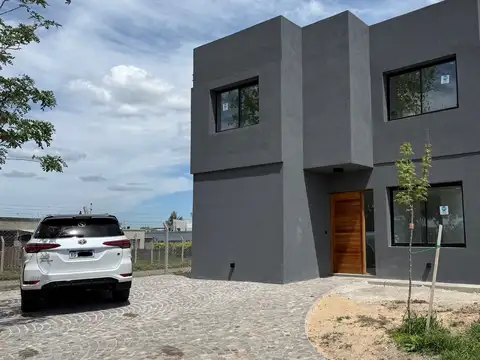 Casa en Venta en Pilar del Este - San Ramon, Countries y Barrios Cerrados en Pilar