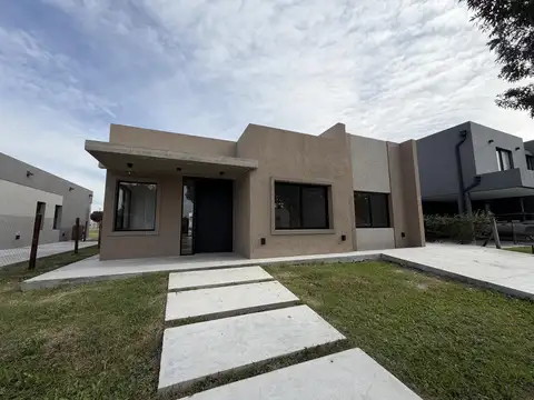 Casa en Venta en Santo Tomas, Countries y Barrios Cerrados en Pilar