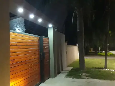 Casa en Venta en Barrio Parque Leloir, Partido de Ituzaingó