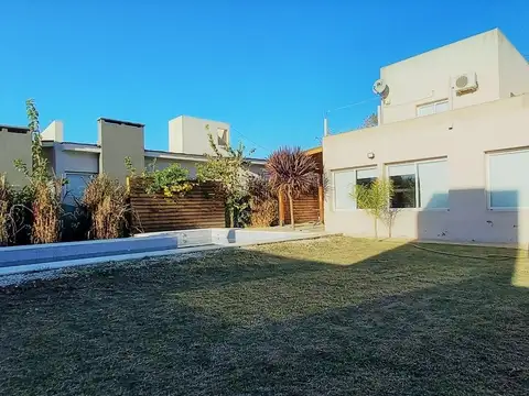 Casa en Venta en Jose Hernandez, La Plata