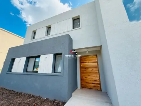Casa en Venta en Pilar del Este - Santa Elena, Countries y Barrios Cerrados en Pilar