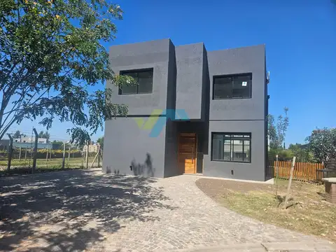 Casa en Venta en Pilar del Este - San Ramon, Countries y Barrios Cerrados en Pilar