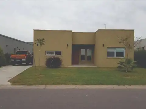 Casa en Venta en Pilar del Este - San Ramon, Countries y Barrios Cerrados en Pilar