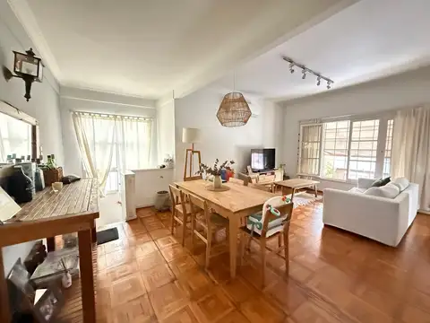Casa en Venta en Acassuso Vias  /  Santa Fe, Acassuso