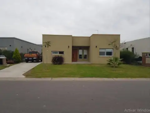 Casa en Venta en Pilar del Este - San Ramon, Countries y Barrios Cerrados en Pilar