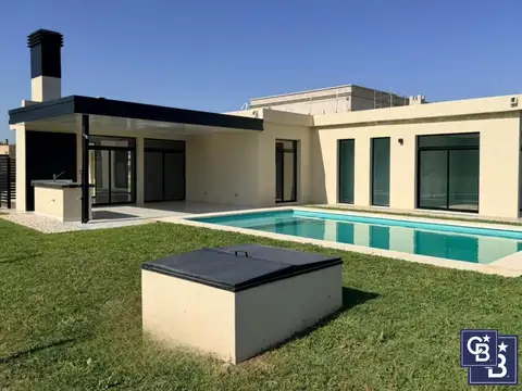 Casa en Venta en Medal Country club, Countries y Barrios Cerrados en Pilar