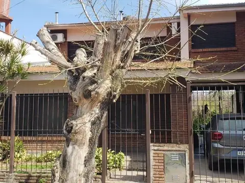 Casa en Venta en Ciudad Jardin del Palomar, Partido de Tres de Febrero