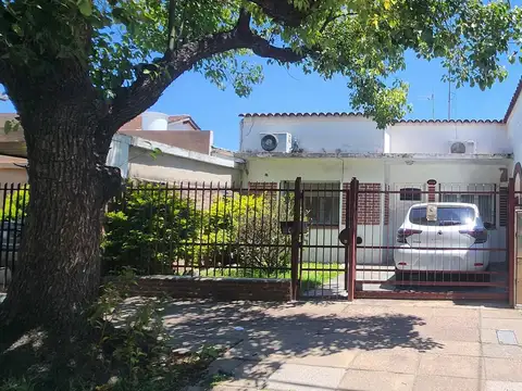 Casa en Venta en Barrio Hipico, Boulogne