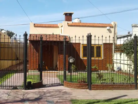 Casa en Venta en Jose Marmol, Partido de Almirante Brown