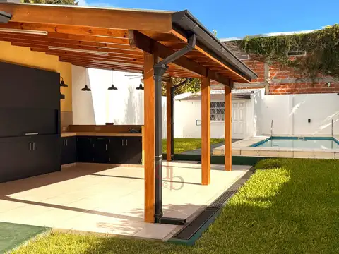 Casa en Venta en Adrogue, Partido de Almirante Brown