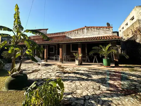 Casa en Venta en Lomas del Mirador, Partido de La Matanza