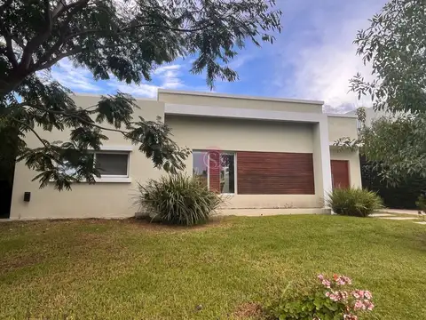 Casa en Venta en Pilar del Este - Santa Guadalupe, Countries y Barrios Cerrados en Pilar