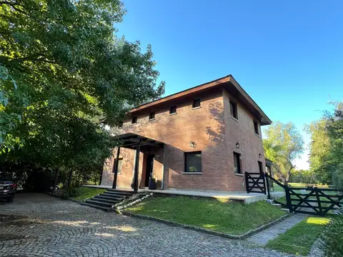 Casa en Venta en Barrio Parque Las Lomadas, Countries y Barrios Cerrados en Campana
