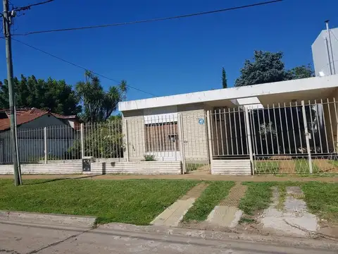 Casa en Venta en Adrogue, Partido de Almirante Brown