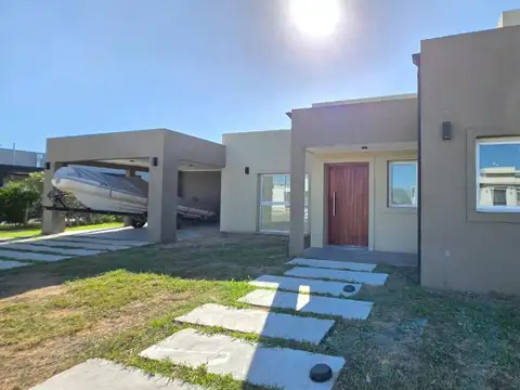 Casa en Venta en La Alameda, Canning