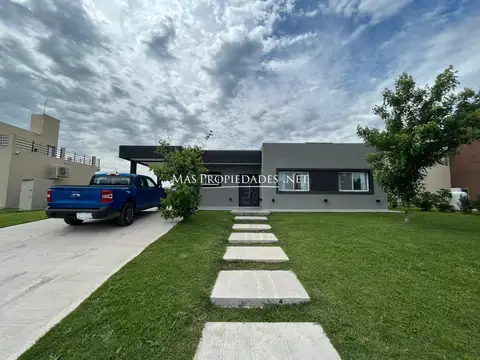 Casa en Venta en San Lucas, Canning