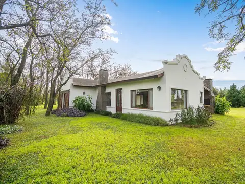Casa en Venta en Loma Escondida, Countries y Barrios Cerrados en Lujan