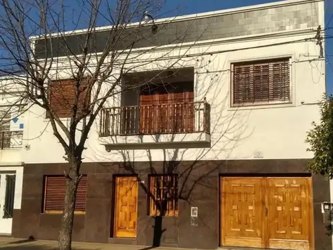 Casa en Venta en Villa Elvira, Partido de La Plata