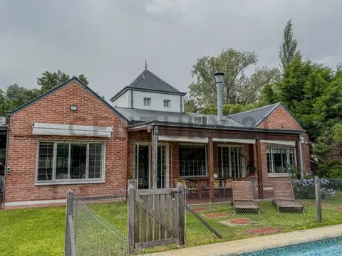 Casa en Venta en City Bell, Partido de La Plata