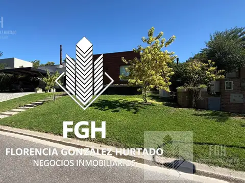 Casa en Venta en El Cazal, Countries y Barrios Cerrados en Escobar
