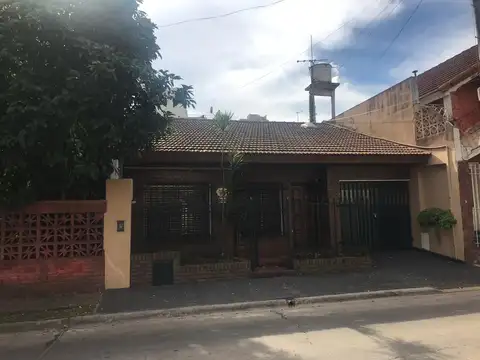 Casa en Venta en Castelar Sur, Castelar