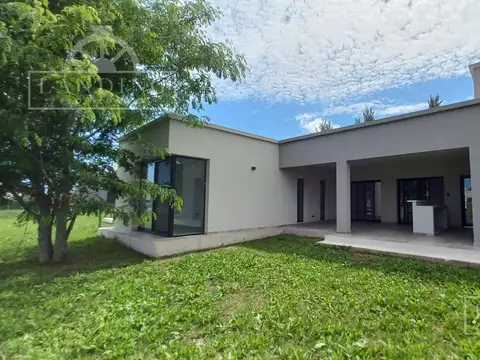 Casa en Venta en El Naudir, Countries y Barrios Cerrados en Escobar