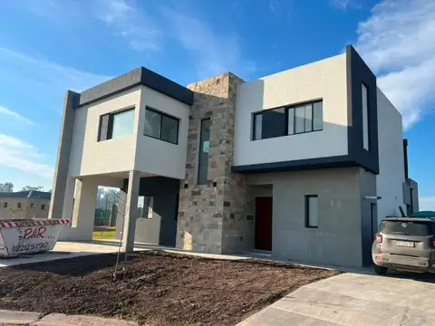 Casa en Venta en Pilar Del Este, Countries y Barrios Cerrados en Pilar