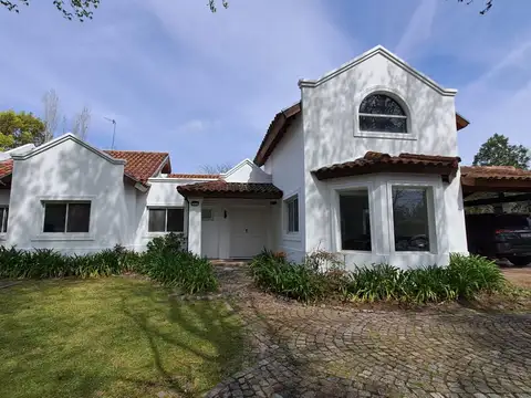 Casa en Venta en Pilar Village, Countries y Barrios Cerrados en Pilar