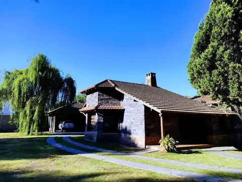 Casa en Venta en Burzaco, Partido de Almirante Brown