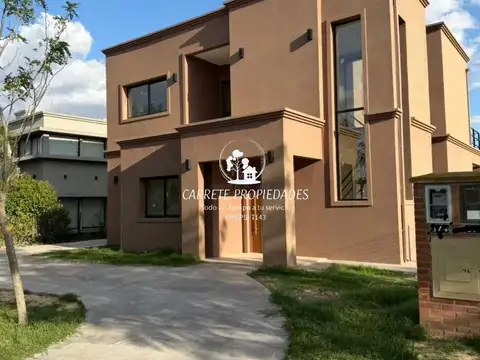 Casa en Venta en Santo Tomas, Countries y Barrios Cerrados en Pilar