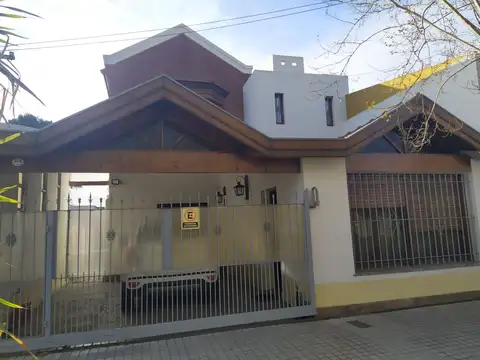 Casa en Venta en Rafael Calzada, Partido de Almirante Brown
