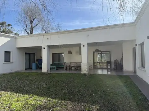 Casa en Venta en Casuarinas Del Pilar, Countries y Barrios Cerrados en Pilar