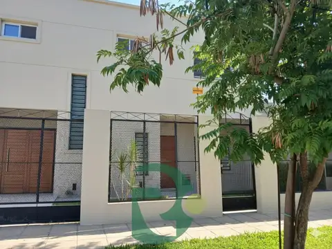Casa en Venta en Castelar Norte, Castelar