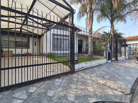 Casa en Venta en Ciudad Jardin del Palomar, Partido de Tres de Febrero