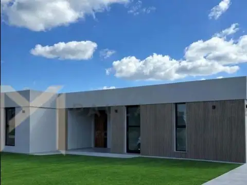 Casa en Venta en Loma Verde, Partido de Escobar
