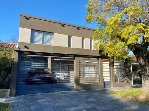 Casa en Venta en Burzaco, Partido de Almirante Brown