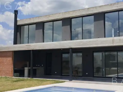 Casa en Venta en El Naudir, Countries y Barrios Cerrados en Escobar