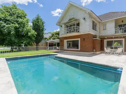 Casa en Venta en Country El Paraíso, Guernica